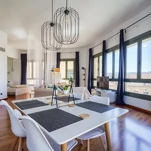 https://espectacular-loft-en-centrico-edificio-singular.catalonia-hotels.com